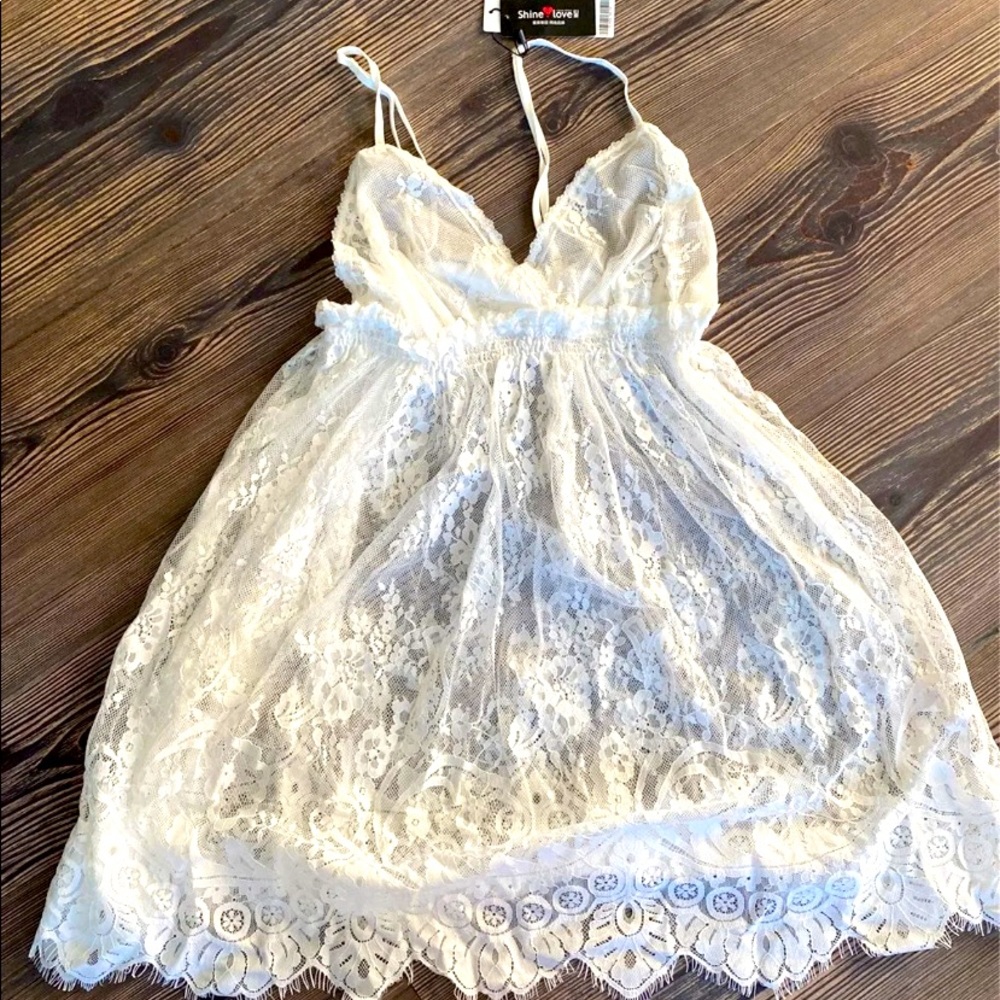 New Princess lace nightgown with tag on